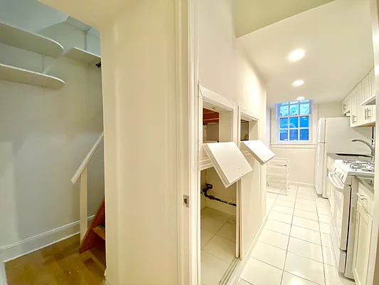 Rented by Oxford Property Group | media 22