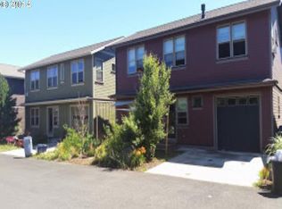 1717 Sunderland Ln, Hood River, OR 97031