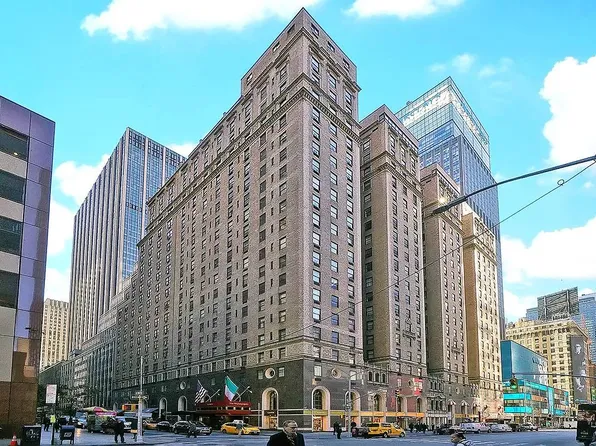 150 West 51st Street image 9 of 17