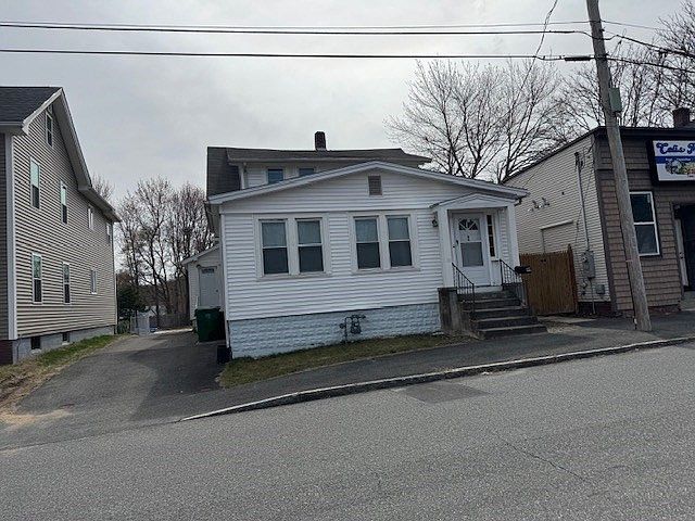 1st image of 14 Taylor St