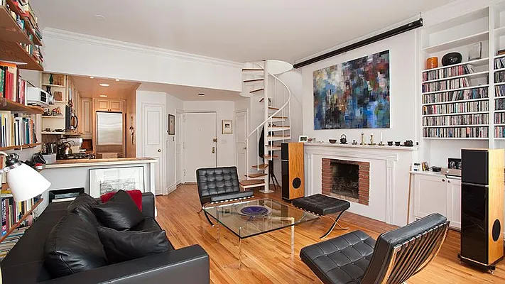 Sold by Fenwick Keats Real Estate | media 12