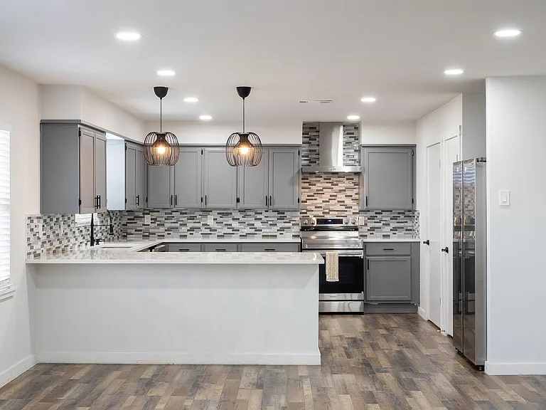 375 Brown Rd — Photo 2