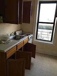 Rented by Metropolis International Realty Inc.