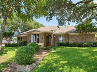 5901 Mapleshade Ln, Dallas, TX 75252