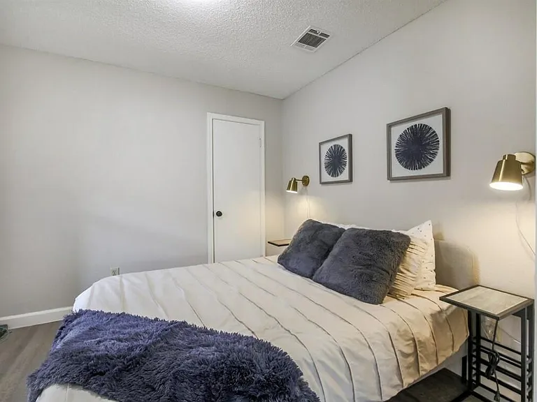 5947 Kevin Kelly Pl — Photo 12