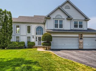 1840 Nicholson Dr, Hoffman Estates, IL 60192