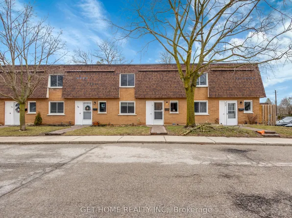 120 Country Club Dr #73, Guelph, ON N1E 3K7