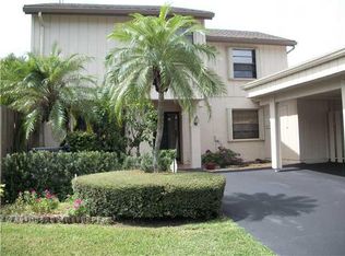 373 Wildwood Cir, Deerfield Beach, FL 33442