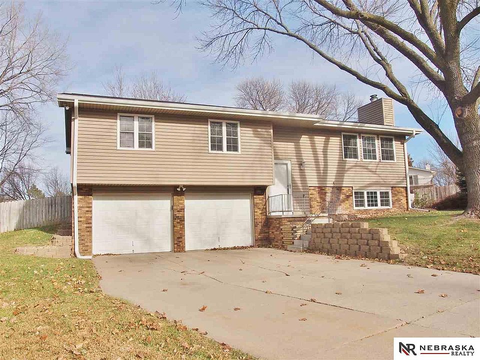 1st image of 5706 S 152nd Avenue Cir