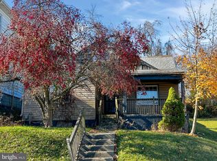 305 N 10th St, Weirton, WV 26062