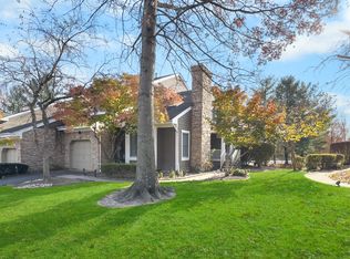 17 W Countryside Dr, Princeton, NJ 08540