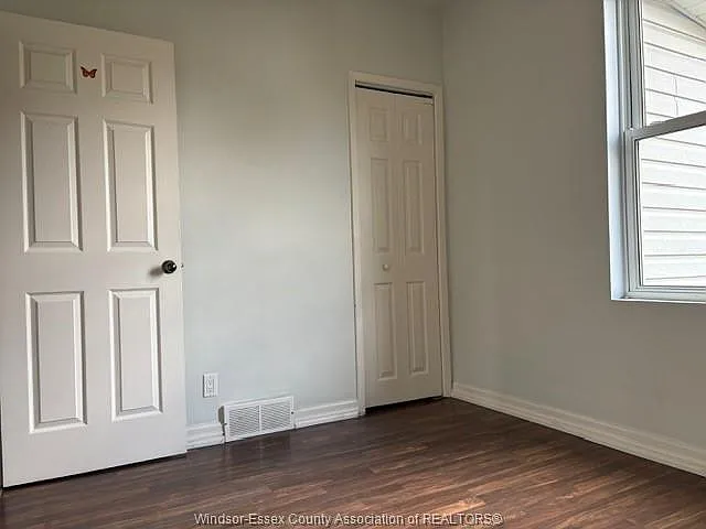 1370 Bruce Ave — Photo 11