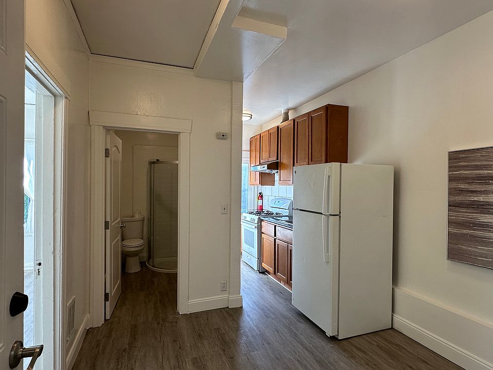 1st image of 742 E 21st St