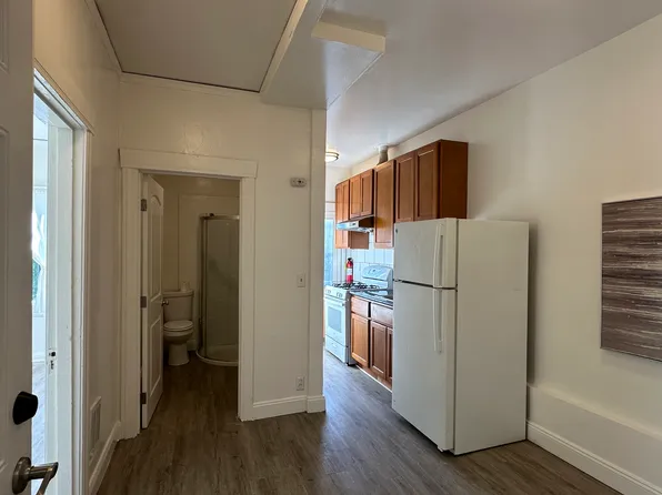 742 E 21st St, Oakland, CA