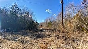 2nd image of 1365 Fairgrove Church Rd SE