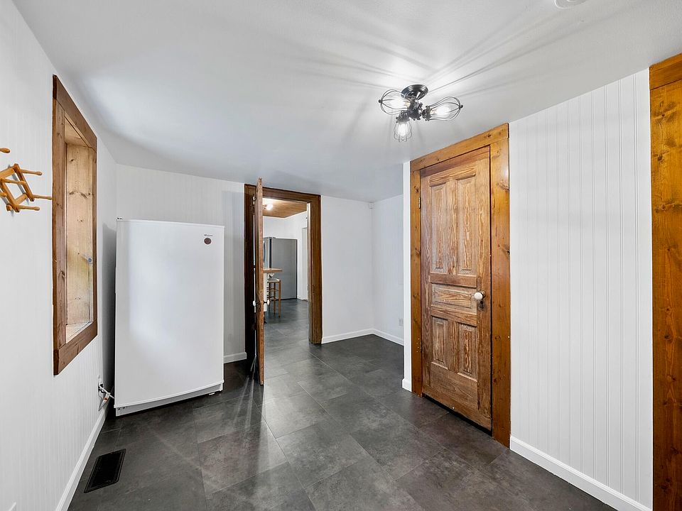 31st image of 1505 Pendergrass Rd