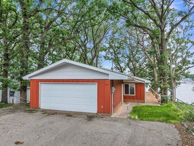 1203 Lake Shore Dr, Okoboji, IA, 51355
