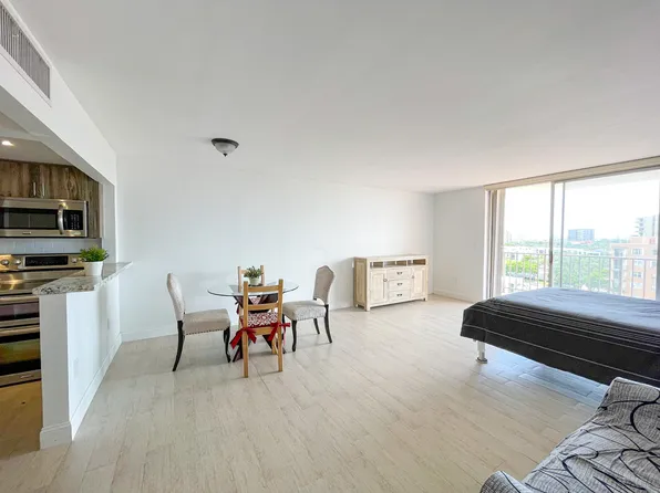 1470 NE 125th Ter #Penthouse 3, North Miami, FL 33161