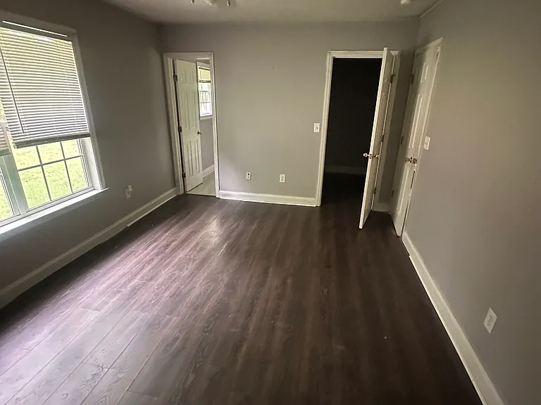 143 Corinth Dr — Photo 11