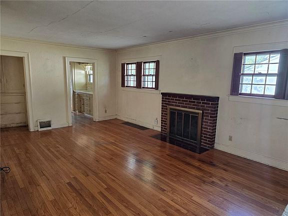 2nd image of 1916 S Ralston Ave