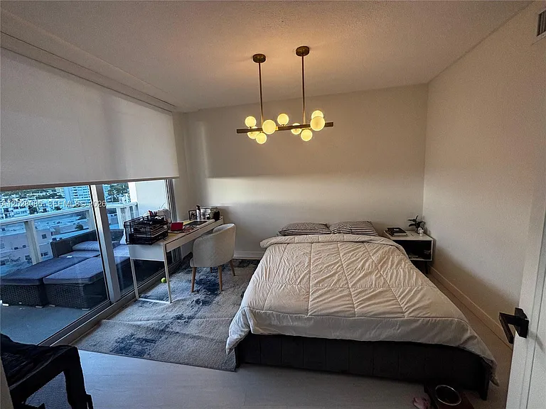 900 Bay Dr #811 — Photo 6