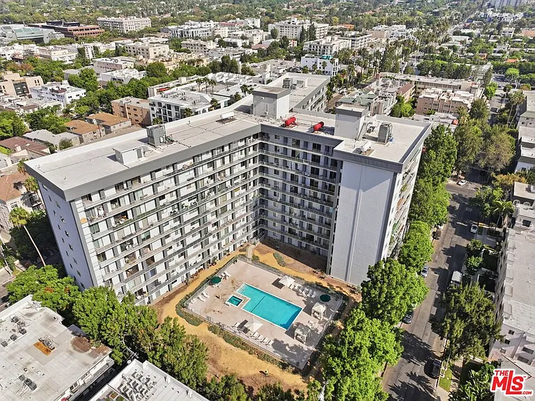 100 S Doheny Dr #213 — Photo 9