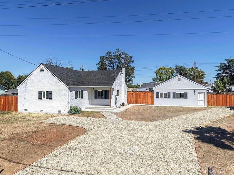 1st image of 3932 Mahogany St