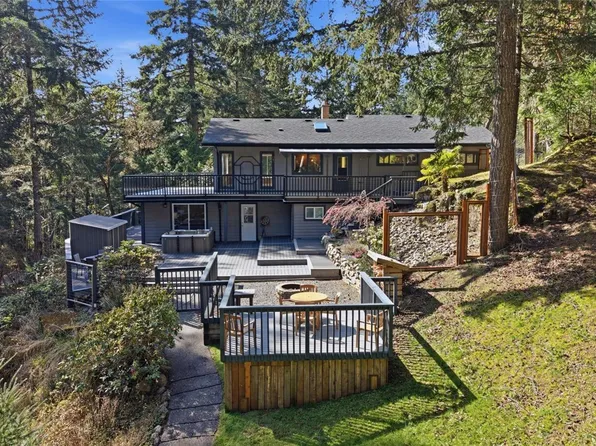 852 Walfred Rd, Langford, BC V9C 2P2