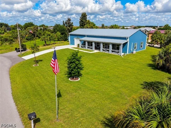 3824 Helms Ct, Fort Myers, FL 33905