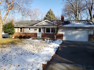 8927 Park St, Lenexa, KS 66215