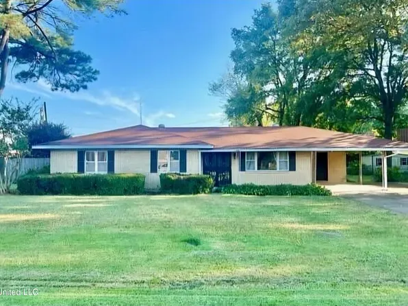 214 Georgia St, Batesville, MS 38606