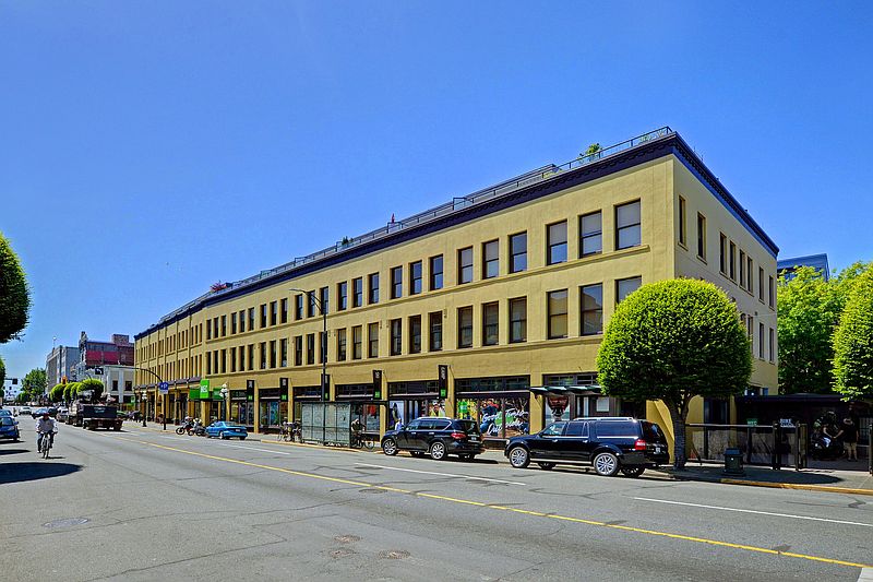 Victoria Apartment for rent - 2 Bedrooms — photo 16