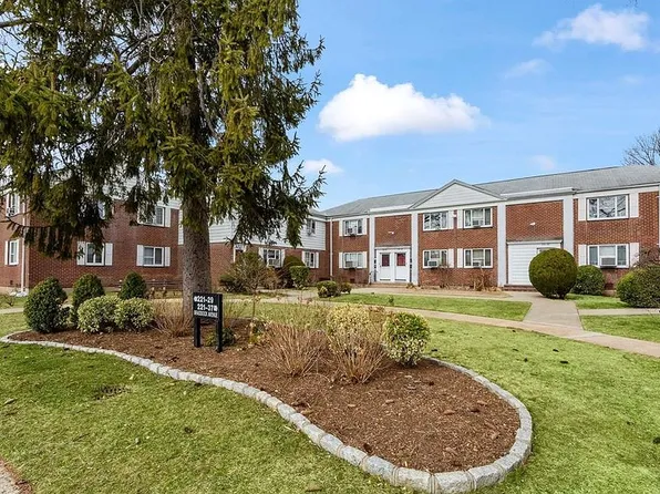 221-31 Braddock Ave #U, Queens Village, NY 11427