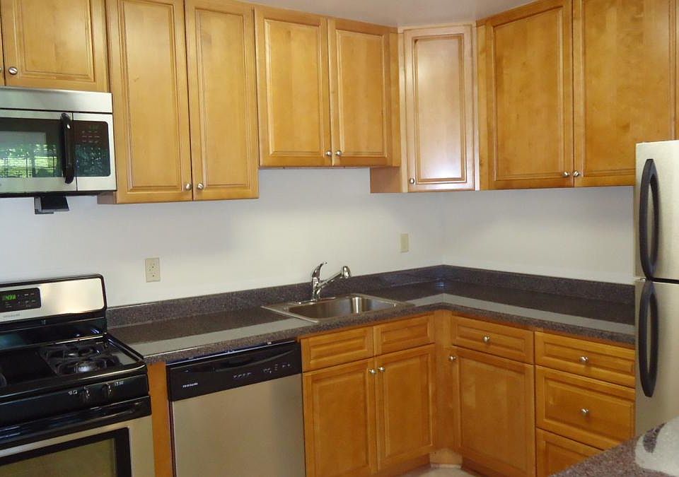 1st image of 3 Kensington Cir APT G