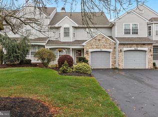 102 Steeplechase Dr, North Wales, PA 19454