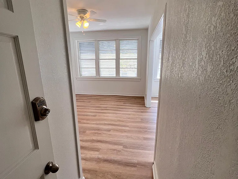 1024 Duval St #3 — Photo 12