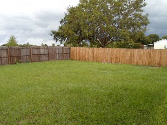 3rd image of 4018 E Cardinal Pines Dr
