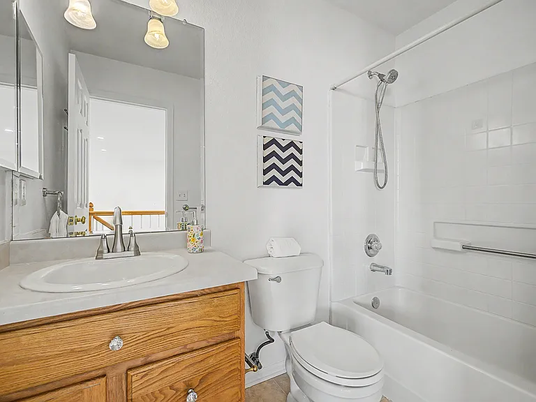 9917 Aftonwood St — Photo 43