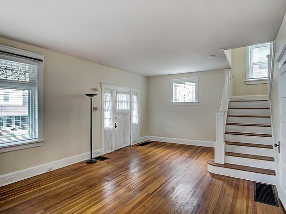 3rd image of 2944 Griest Ave