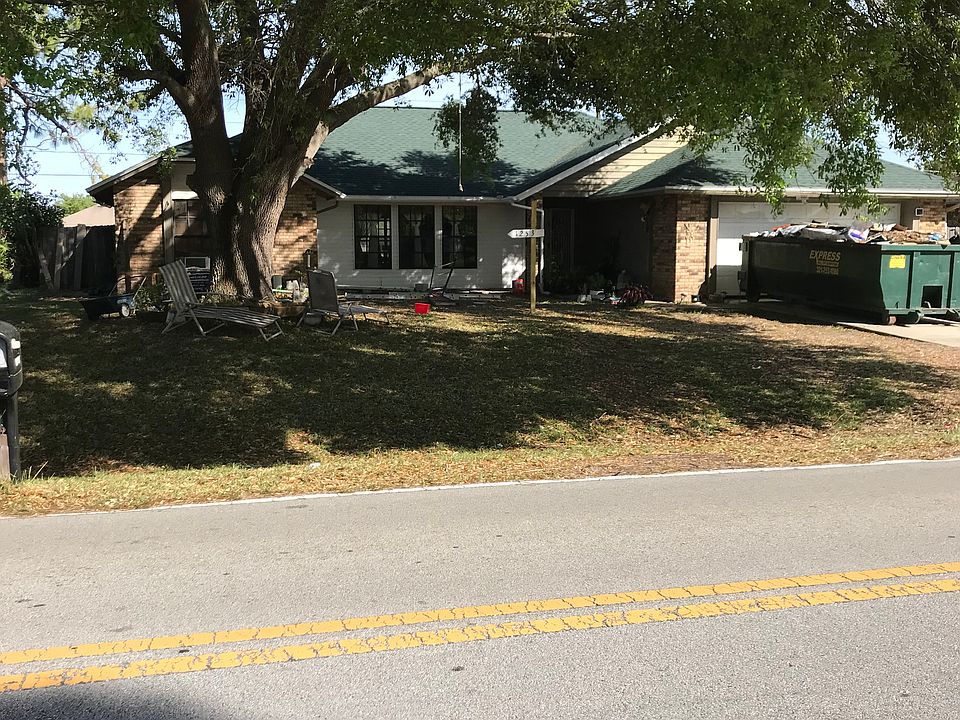Brand new roof fence and mor