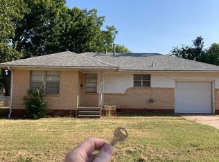 405 Olive Blvd, Lindsay, OK 73052