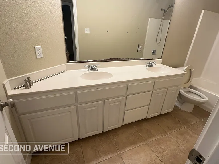1011 Forest Oak — Photo 19