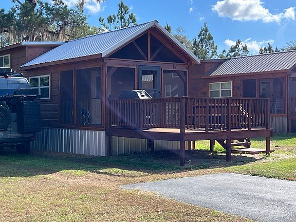 2nd image of 3085 SE 95th St #17