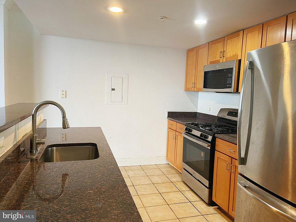 1st image of 414 Water St Unit 2601