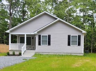 584 Circle Ln, Colonial Beach, VA 22443