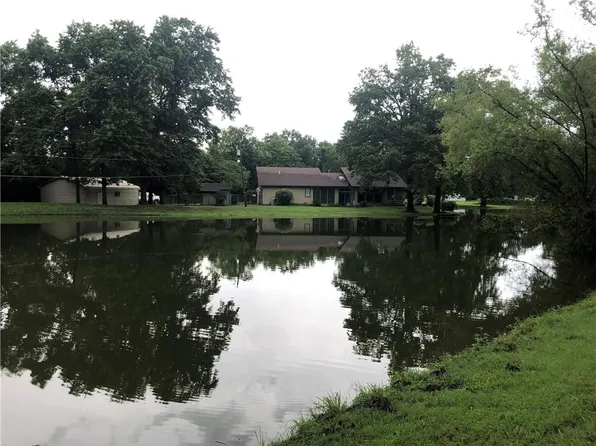 3620 Corning Ave, Parsons, KS 67357