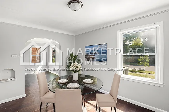 3 bed, 1.0 bath, 1100 sqft, $1,100 — Photo 4