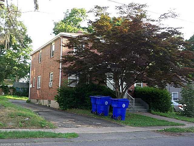 2nd image of 93 Bliss St