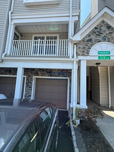 19 Newburgh Dr Photo 1