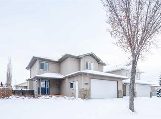12805 W Crystal Lake Dr, Grande Prairie, AB T8X 1T7
